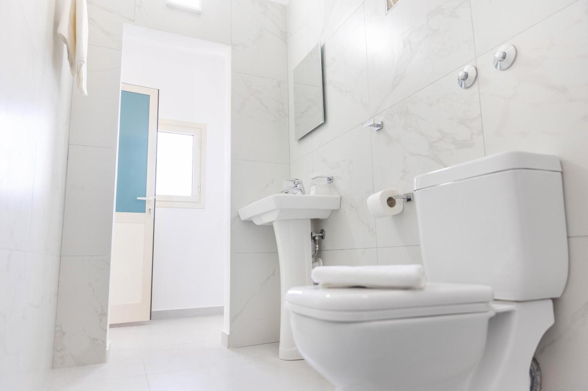 Hotel Vila Max Дуррес Екстер'єр фото