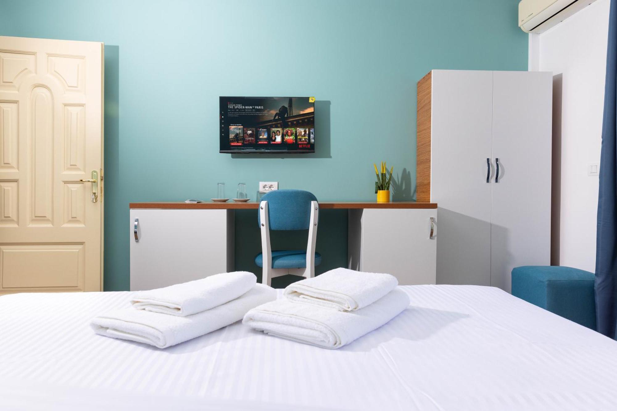 Hotel Vila Max Дуррес Екстер'єр фото