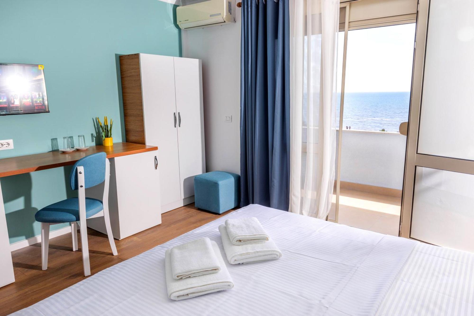 Hotel Vila Max Дуррес Екстер'єр фото