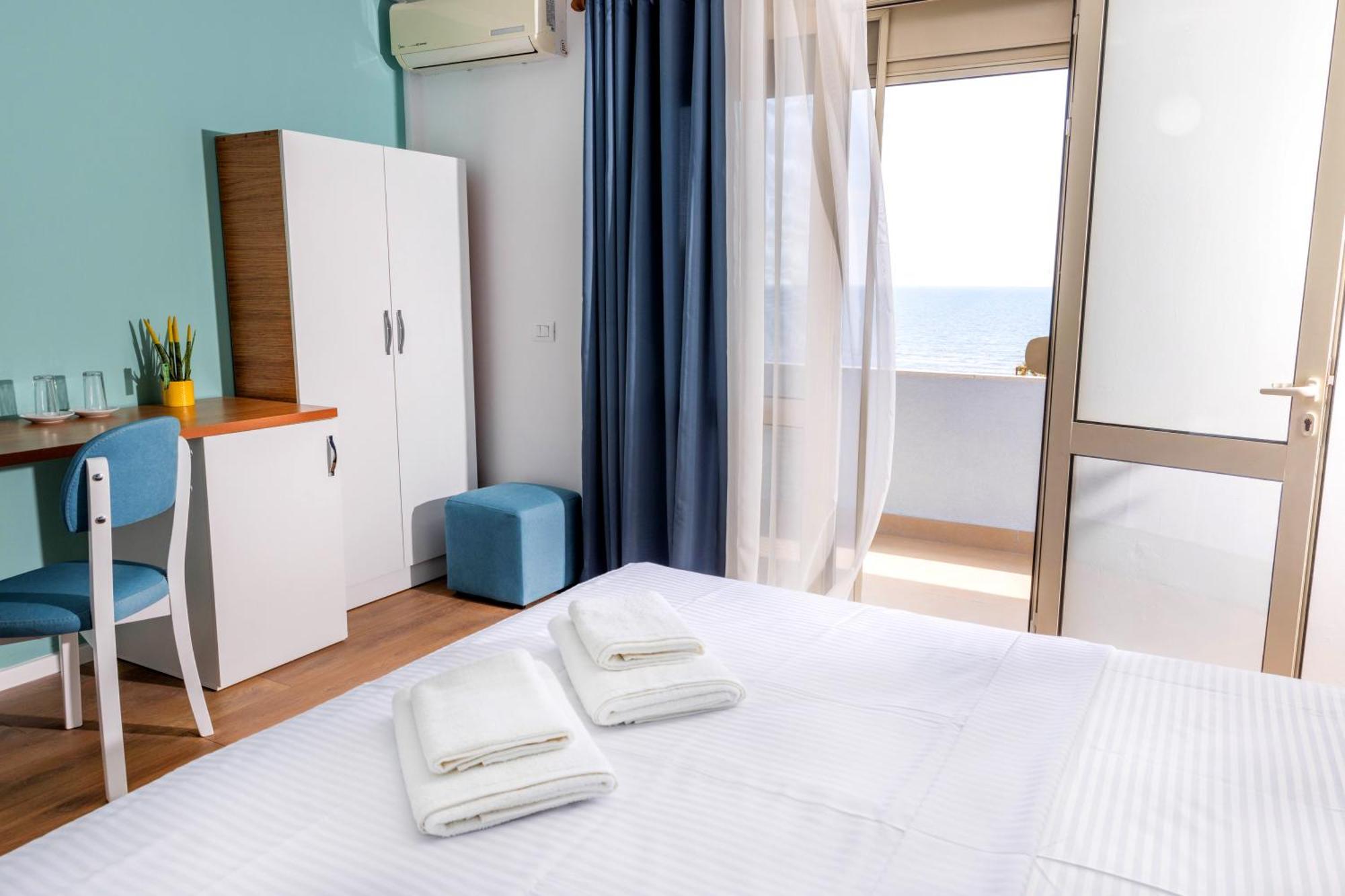 Hotel Vila Max Дуррес Екстер'єр фото