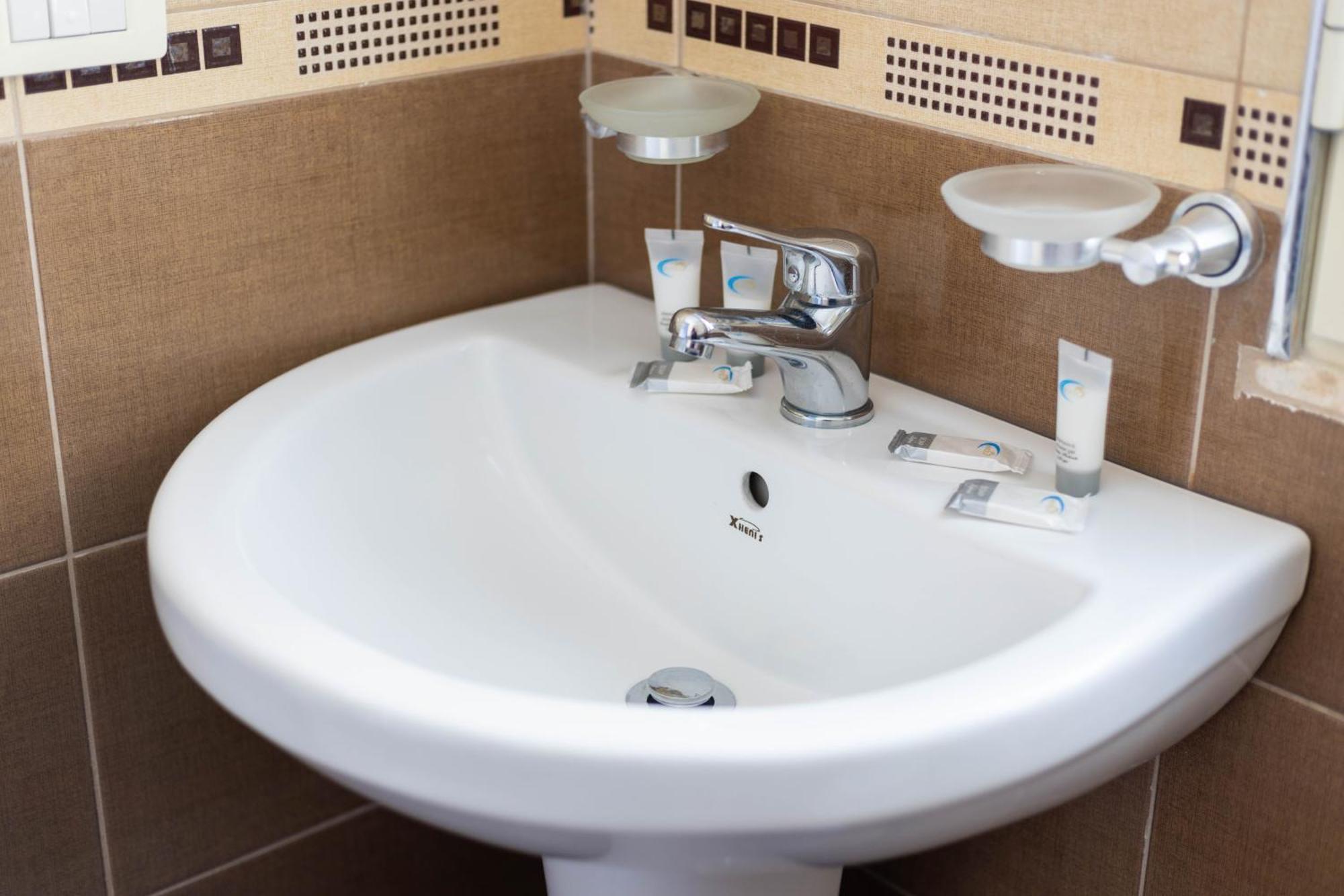 Hotel Vila Max Дуррес Екстер'єр фото