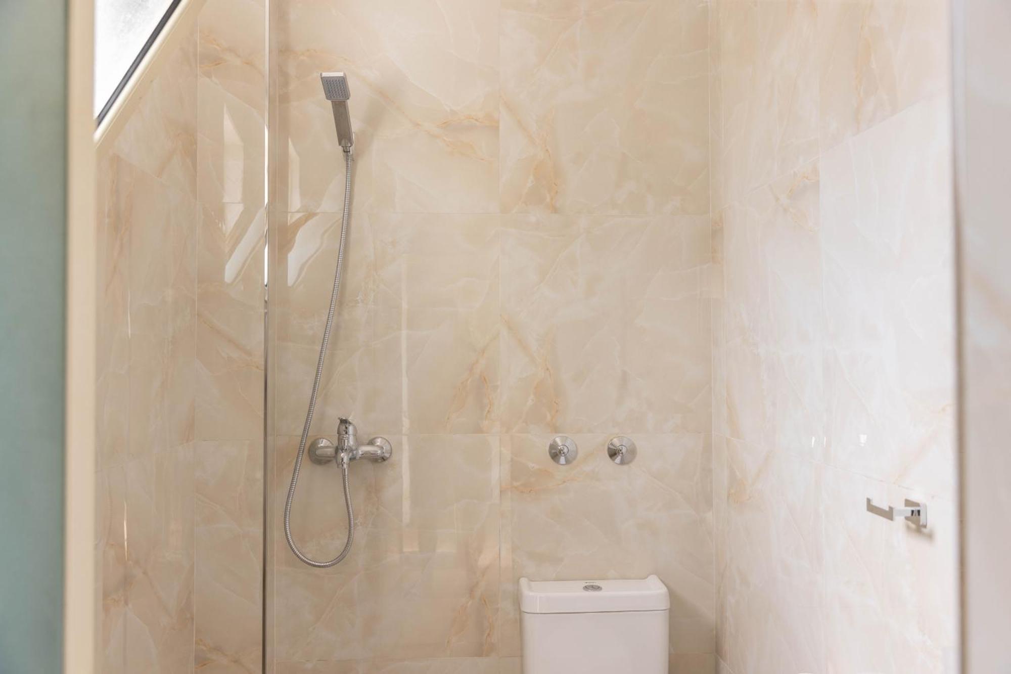 Hotel Vila Max Дуррес Екстер'єр фото
